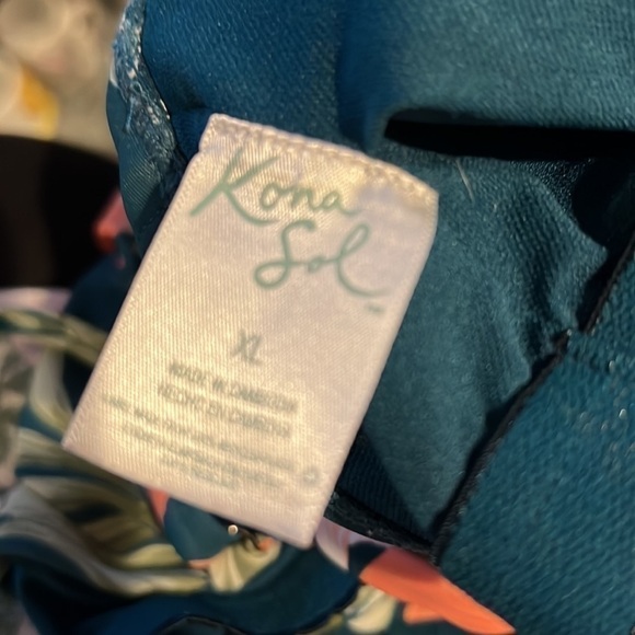 KONA SOL SWIM SUIT SIZE XL - Picture 5 of 5